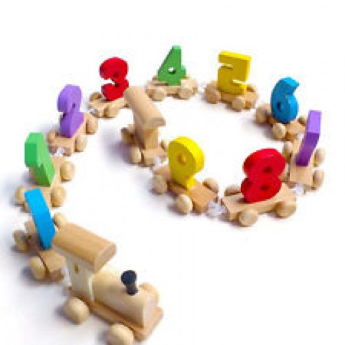 Medinis traukinukas 03