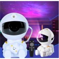 Naktinė lempa "Mažasis kosmonautas" 3D šviesos efektų projektorius 